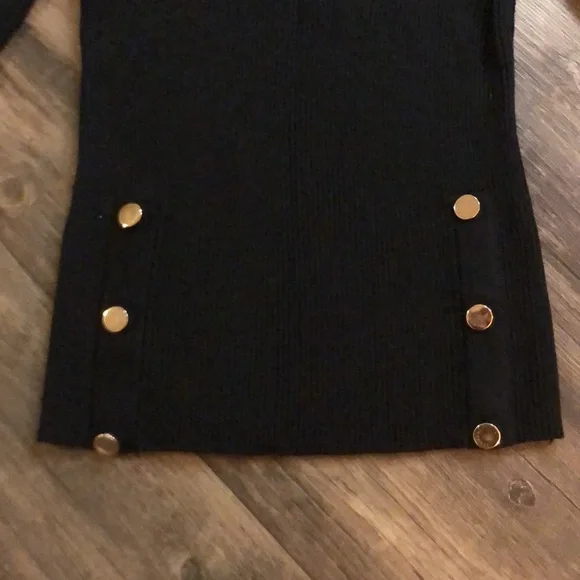 Tahari Sweatshirt - Picture 2 of 7